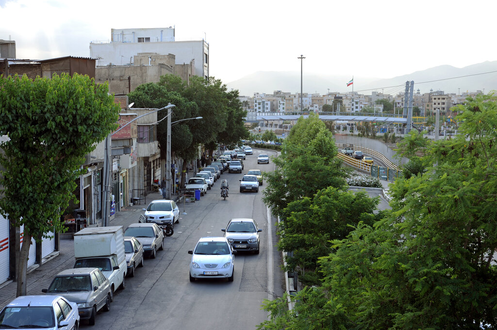 کسی هست این محله قدیمی تهران را نشناسد؟ | آب شرب لولهکشی با ۱۰۰ تومان به اینجا آمد