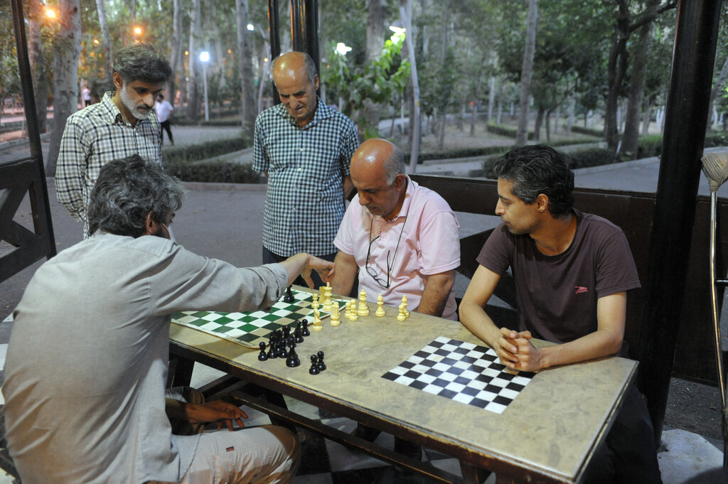 انجمن کاسپاروفهای ایرانی | در دنیای شطرنجبازان بوستان لاله چه میگذرد؟