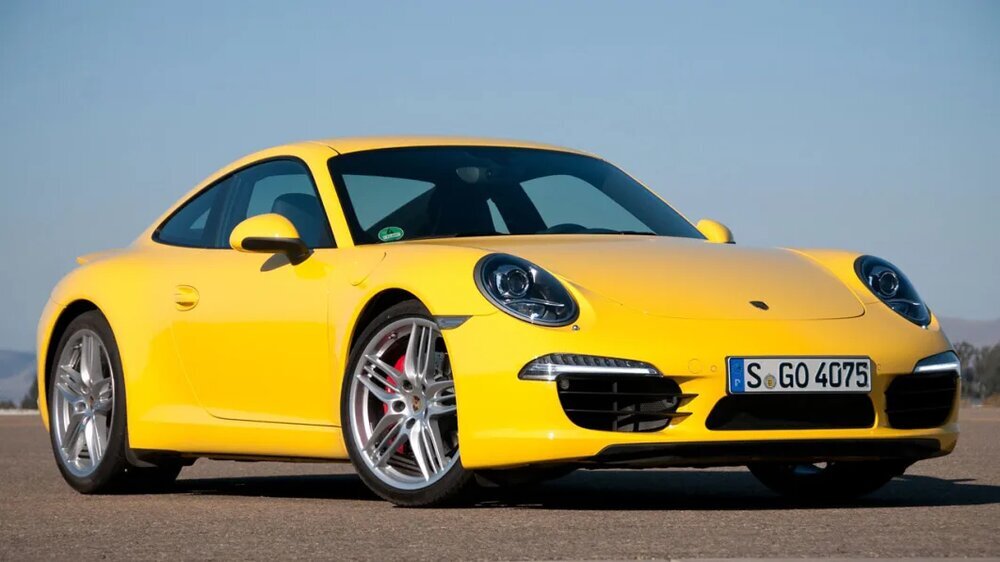 ثروتمندترین فرد جهان سوار این خودروها میشود | تصاویر خودروهای لاکچری ایلان ماسک را ببینید