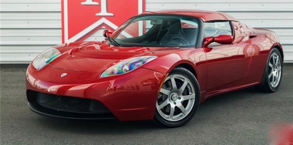 ثروتمندترین فرد جهان سوار این خودروها میشود | تصاویر خودروهای لاکچری ایلان ماسک را ببینید