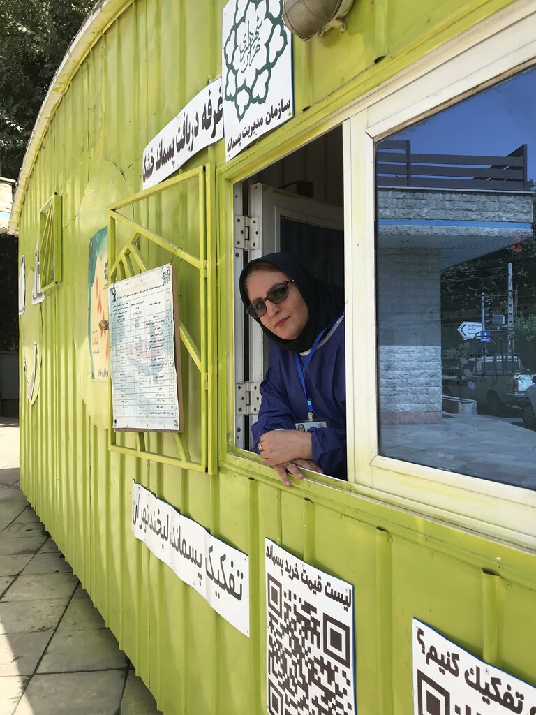 رکورددار تهران را بشناسید | تحویل ۵۰۰ کیلو زباله در روز