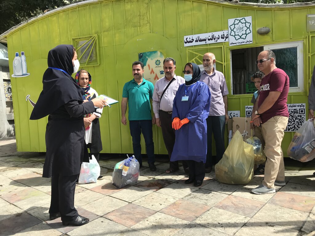 رکورددار تهران را بشناسید | تحویل ۵۰۰ کیلو زباله در روز