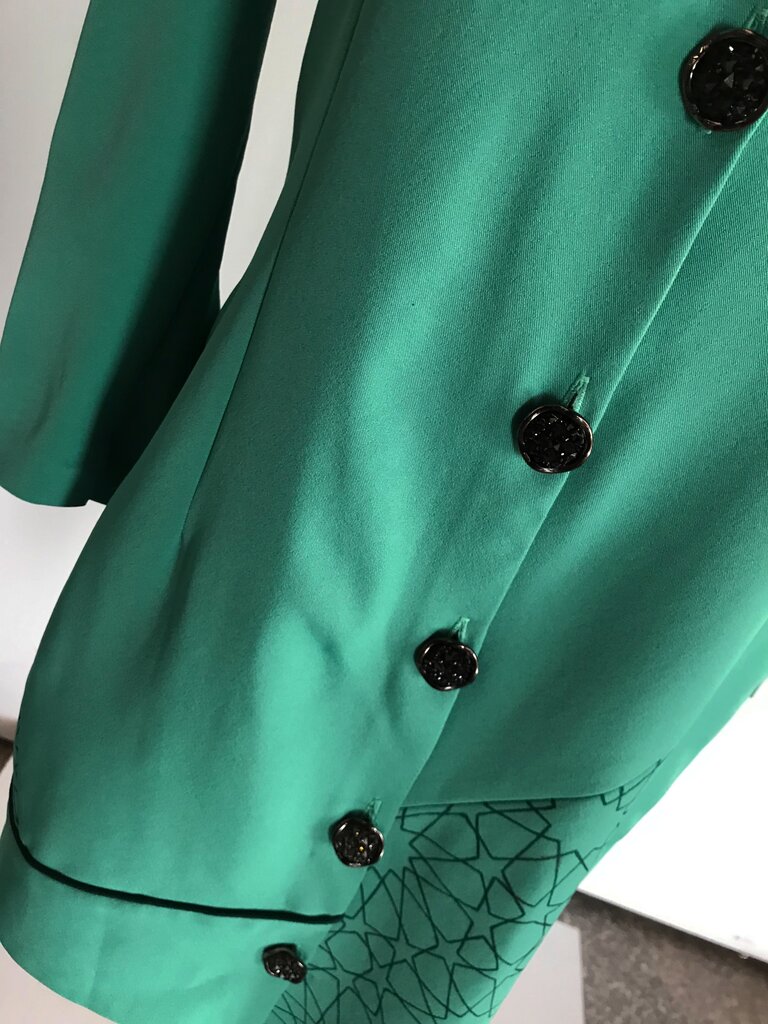 ببینید | جشنوارهای برای بیانصافی به صنعت مد کشور | فاجعه ایرادات دوختی در جشنواره مد و لباس فجر ۱۴۰۱ | صنعت مد و لباس ایران را دریابیم