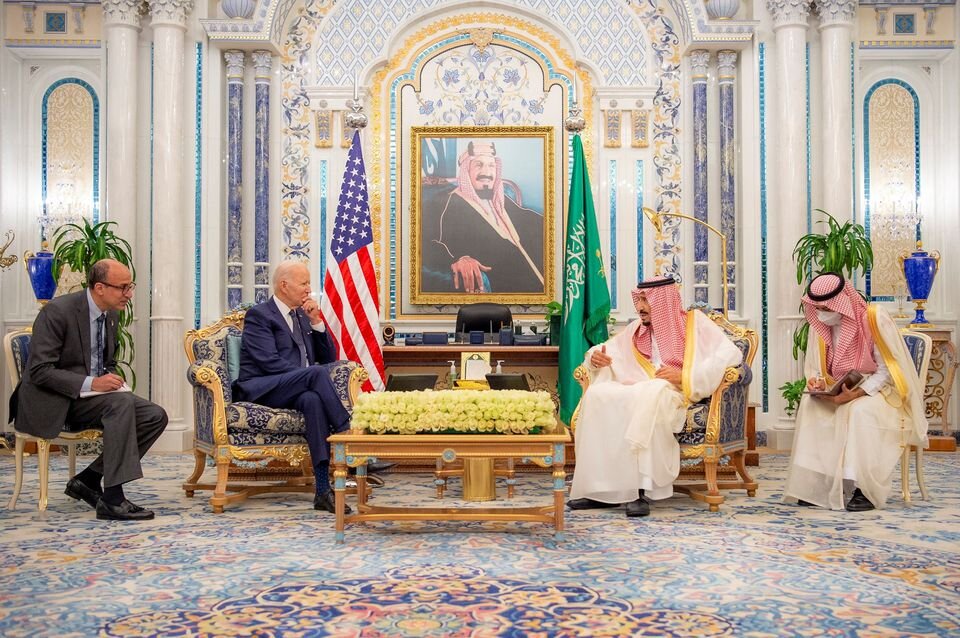 بایدن به رهبران عرب درباره تعهد آمریکا اطمینان خاطر می‌دهد: آمریکا در خاورمیانه باقی می‌ماند