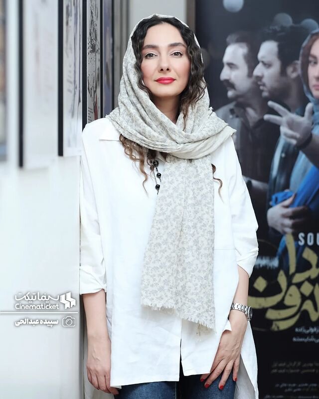 عکس و ویدئو | استقبال شلوغ و پر شور از حامد آهنگی | همراهی این طنزپرداز با هانیه توسلی و محسن کیایی در اکران مردمی بی صدا حلزون |