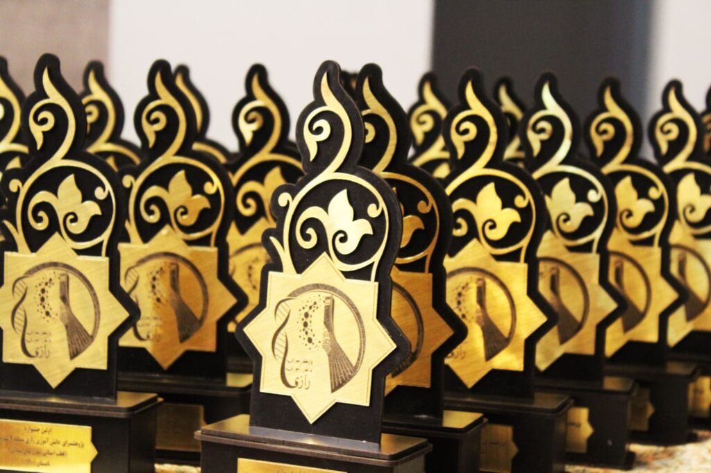 موفقیت دانشآموزان تهرانی در سومین جشنواره سلولهای بنیادی | پژوهشگران تهرانی، کشوری شدند