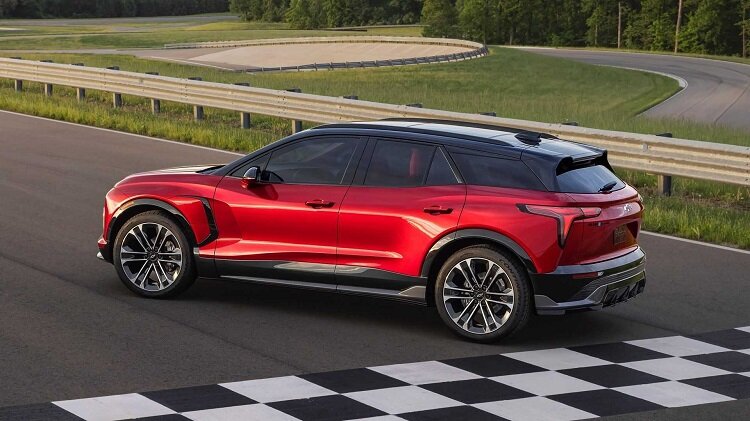 تصاویری از بلیزر ۲۰۲۴ که یک خودروی تمام الکتریکی است | قیمت پایه، ۱.۵ میلیارد تومان