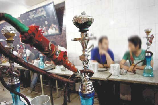 کلکسیونی از خلاف در قهوهخانهها | قل قل قلیان با مخلوط شیشه و تنباکو | اینجا دیگر جایی برای پیرمردها نیست!