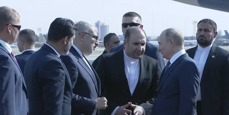 تصاویر لحظه ورود ولادیمیر پوتین به تهران | چه کسی به استقبال رئیس جمهور روسیه رفت؟