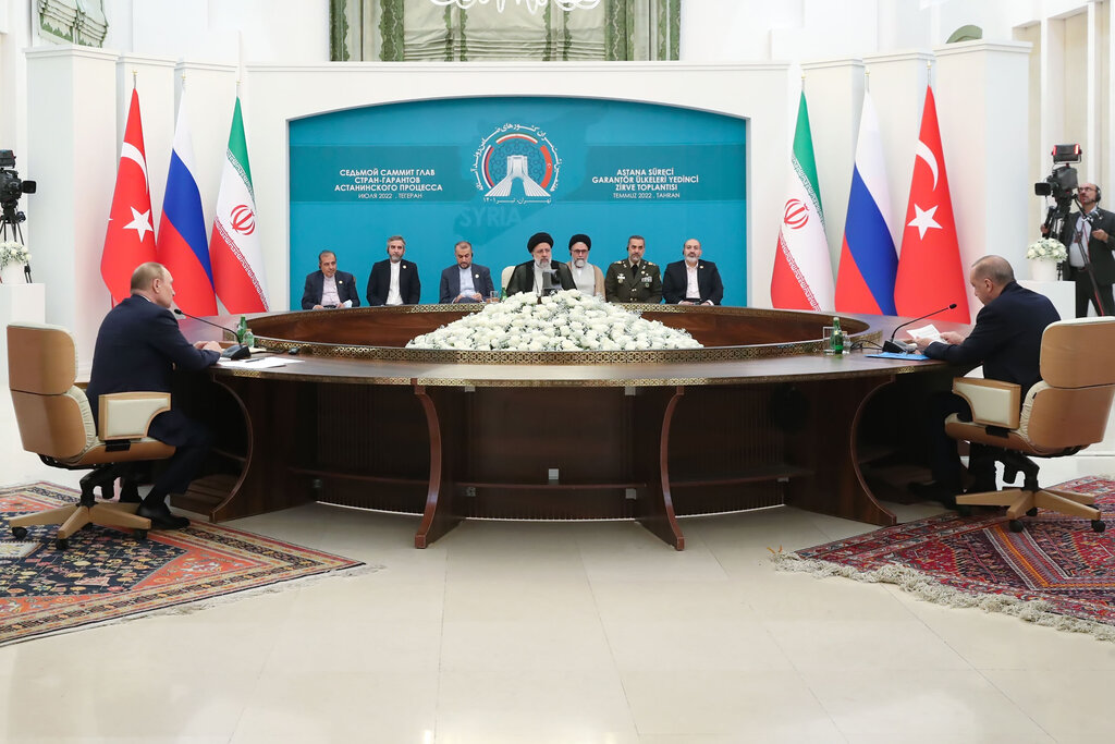 بازتاب سفر پوتین و اردوغان به تهران در رسانه های جهانی | مُشتی به صورت آمریکا |منشأ استیصال اسرائیل و کشورهای عربی به روایت بلومبرگ