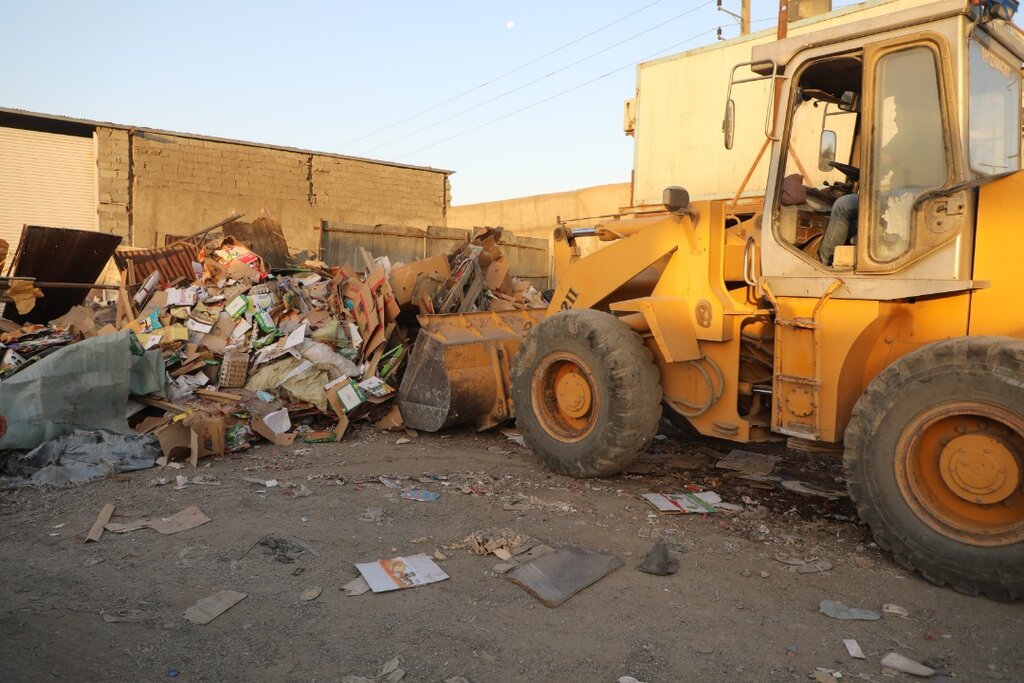 ۲۴ گاراژ غیرمجاز بازیافت زباله در خلازیر تعطیل شدند