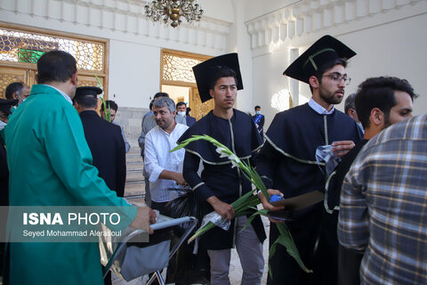 جشن فارغ‌التحصیلی دانشجویان