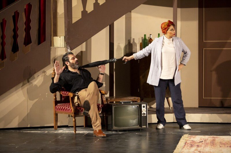 همه نمایشهای روی صحنه در تهران | از دیو و دلبر تا جنون محض