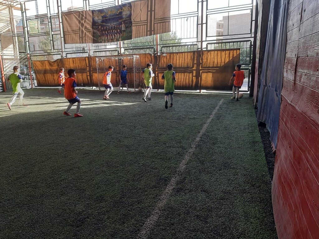 رقابت قهرمانان شهر در بوستانها و ورزشگاهها