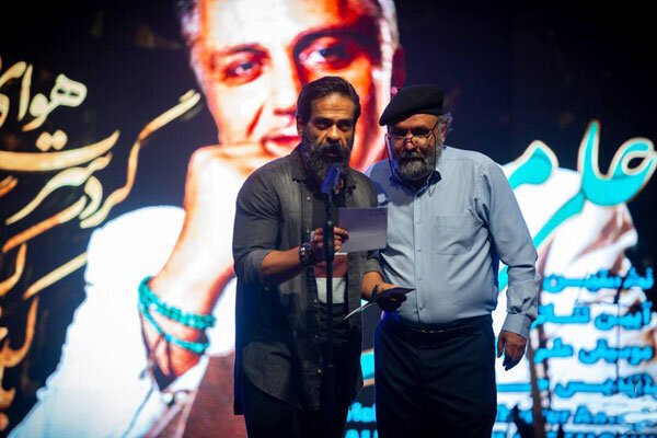 اولین جشن حافظ ویژه تئاتر و موسیقی برگزار شد | محمد رحمانیان و علیرضا قربانی تندیس گرفتند