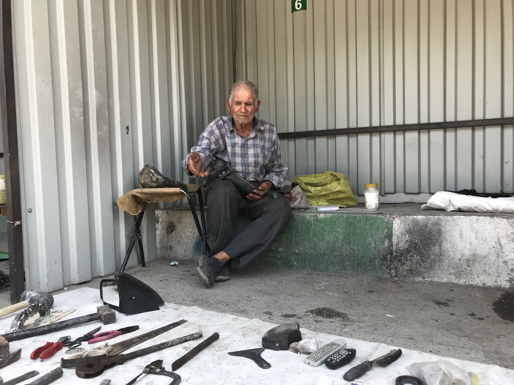 دستدومفروشان خلازیر چه میفروشند؟ | آیا شیطان از این بازار رانده شد؟ + عکس