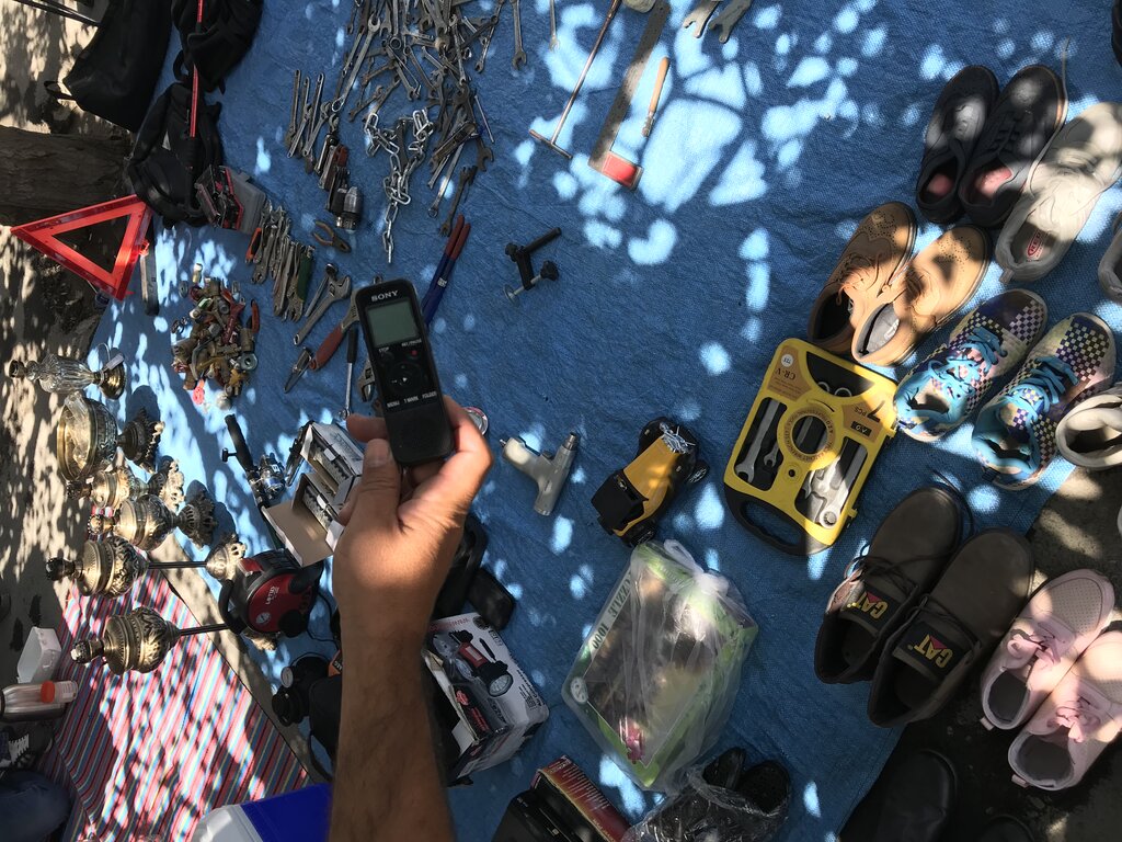 دستدومفروشان خلازیر چه میفروشند؟ | آیا شیطان از این بازار رانده شد؟ + عکس