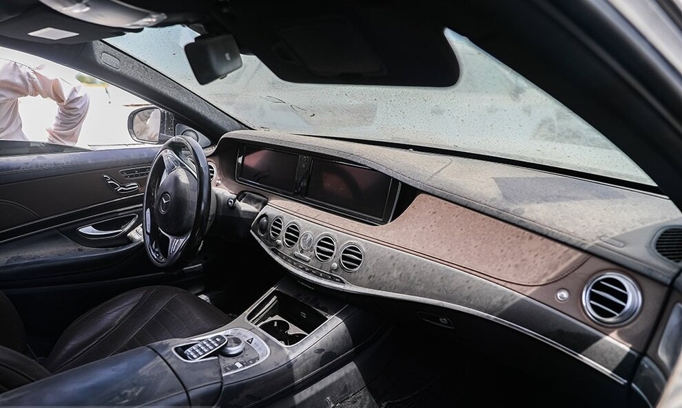 وضعیت عجیب خودروهای میلیاردی در بندرعباس | تصاویر خاک خوردن این خودروها را ببینید