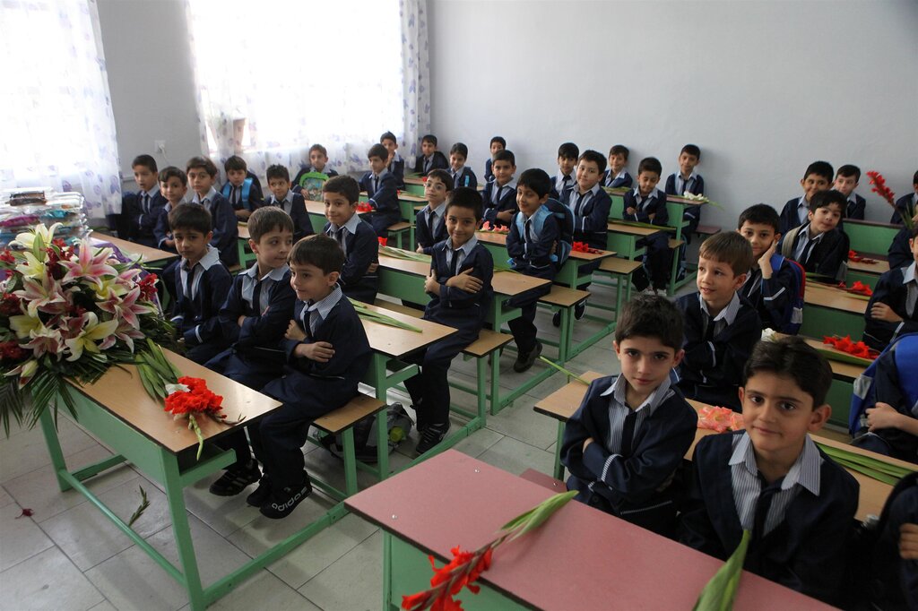  شلوغ‌ترین مدارس تهران در منطقه۴ | افزایش سه برابری شهریه غیرانتفاعی‌ها   