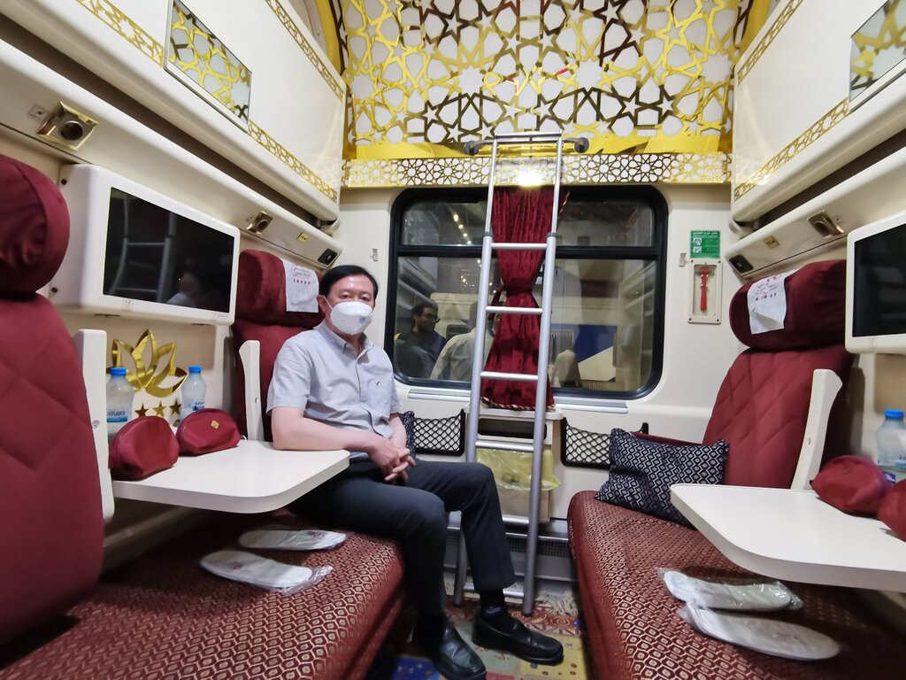 تصاویر | شگفتزدگی سفیر چین در ایران از جاذبههای اعجابانگیز ایران | از مناظر زیبای شمال ایران لذت میبرم | ماسوله من را تحت تأثیر قرار داد!