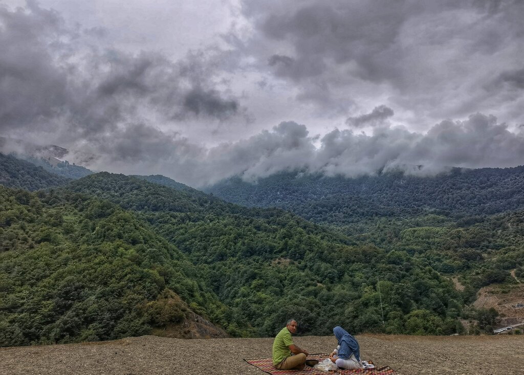 تصاویر | شگفتزدگی سفیر چین در ایران از جاذبههای اعجابانگیز ایران | از مناظر زیبای شمال ایران لذت میبرم | ماسوله من را تحت تأثیر قرار داد!