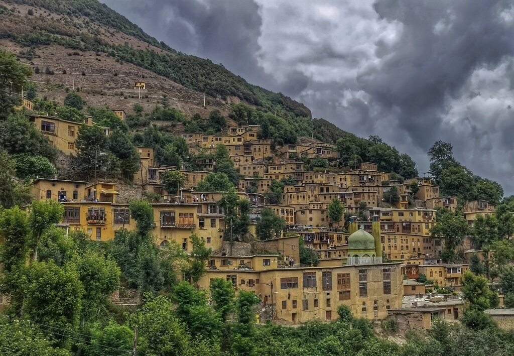 تصاویر | شگفتزدگی سفیر چین در ایران از جاذبههای اعجابانگیز ایران | از مناظر زیبای شمال ایران لذت میبرم | ماسوله من را تحت تأثیر قرار داد!