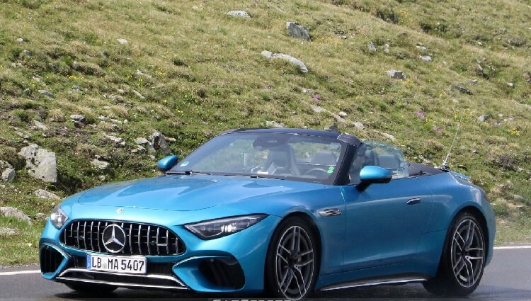 تصاویر جاسوسی از مرسدس SL 53 در کوههای آلپ | شاید یکی از قدرتمندترین بنزهای تولید شده باشد