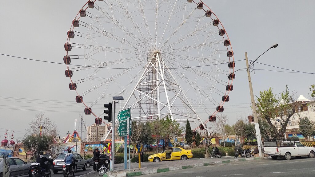 بازار گل محلاتی کوچکتر میشود | بازگشایی پارک بسیج تا پایان مرداد | زیباسازی بخشی از بزرگراه امام علی (ع)