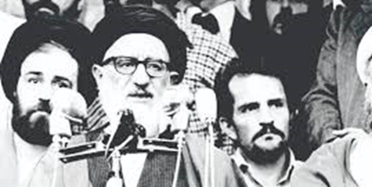 برگزاری نماز جمعه از کدام دوره آغاز شد؟ | دلیل عدم استقبال از نماز جمعه در قبل انقلاب | تصاویری تاریخی از نماز جمعه