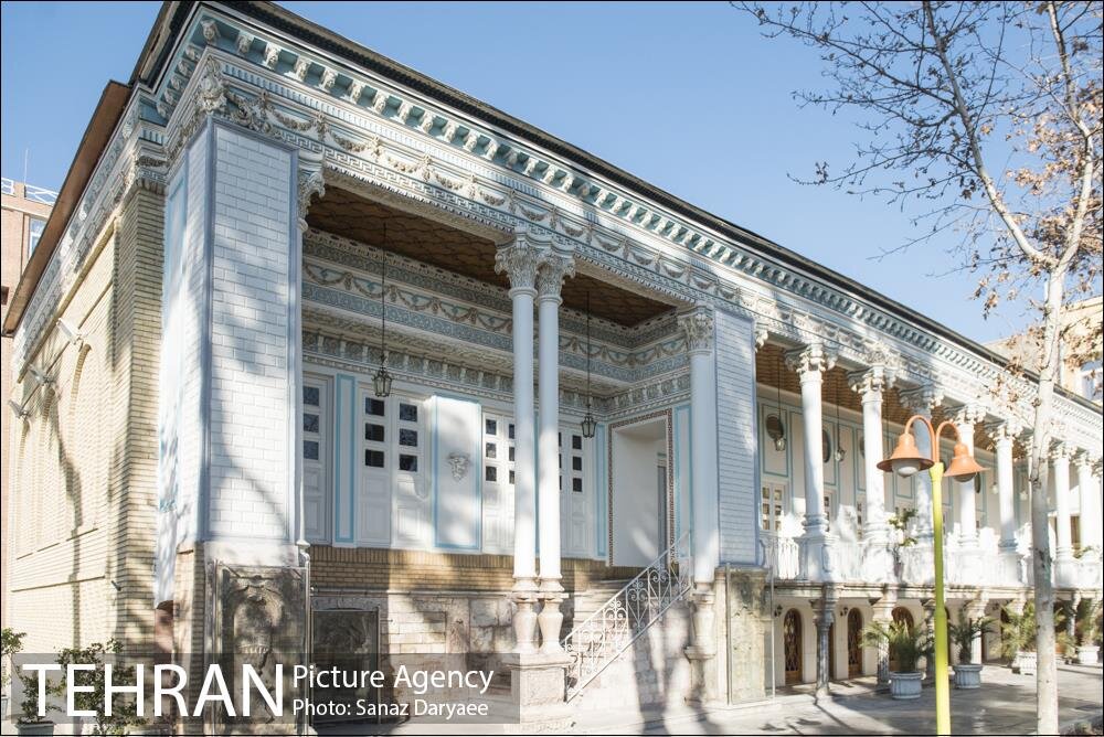 تصاویر گنجینه اسناد هویتی مفاخر و مشاهیر کشور| سجل چه کسانی دراین موزه نگهداری می شود؟ | اولین شناسنامه برای یک زن بوده است