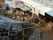 انجام لایروبی بستر رودخانه کن تا پیش از طوفان مجدد | ۵۱۰ کارگر خدمات شهری مشغول تخلیه گل و لای از خانه‌ها و مغازه‌ها