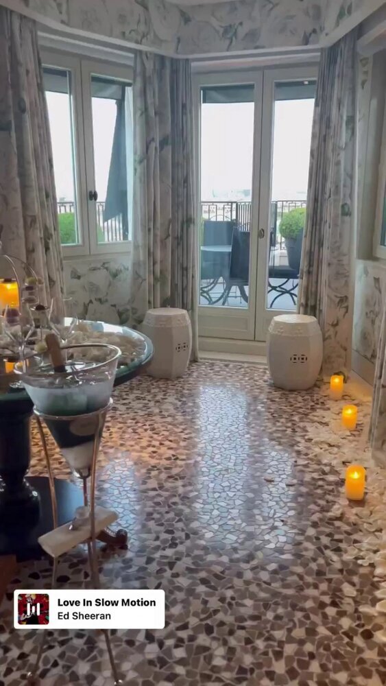 تصاویر مسی و همسرش در تعطیلات لاکچری