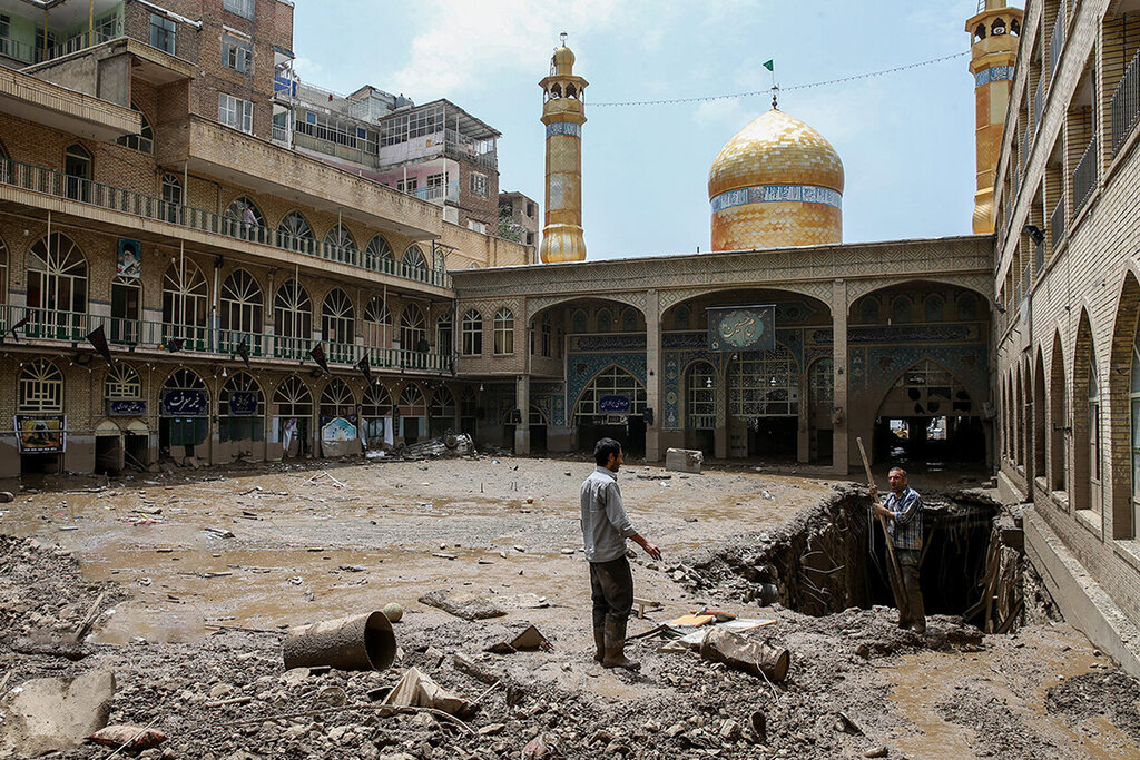 چهار دستگاه در سیل اخیر باید پاسخگو باشند | دچار فراموشی تاریخی هستیم | باید به شهروندان پیام اخطار سیل داده میشد