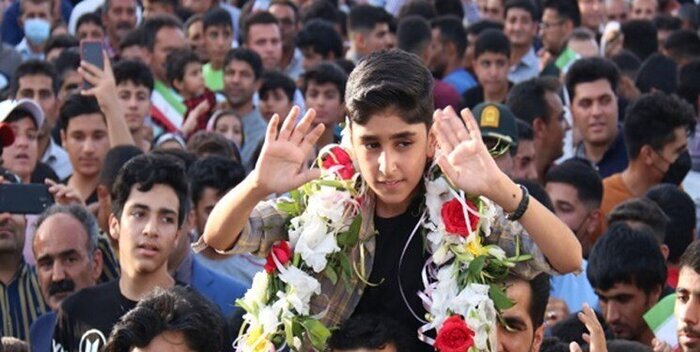 قهرمان عصر جدید میخواهد چکاره شود؟ | علی طولابی رفاقتش را ثابت کرد | هیچ دانش آموزی نباید آب گرم بخورد