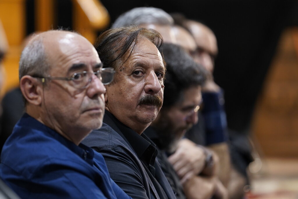 تصاویر | کارگردانان مطرح سینما از پوستر جشنواره عاشورایی رونمایی کردند