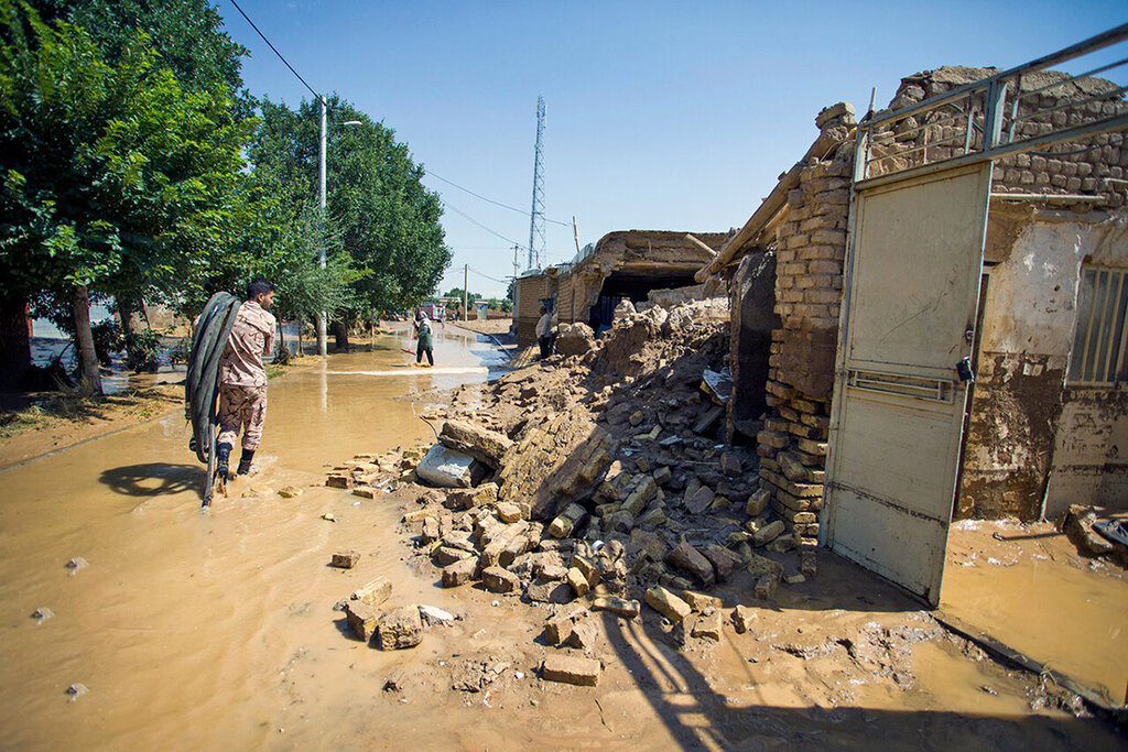 امکان ذخیره آب سیل وجود دارد؟ | عوامل مهم خسارتهای سنگین سیل در ایران چیست؟