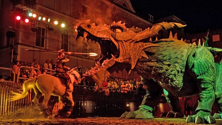 تصاویری از بزرگترین اژدهای کنونی جهان | ترادینو؛ یک روبات افسانهای