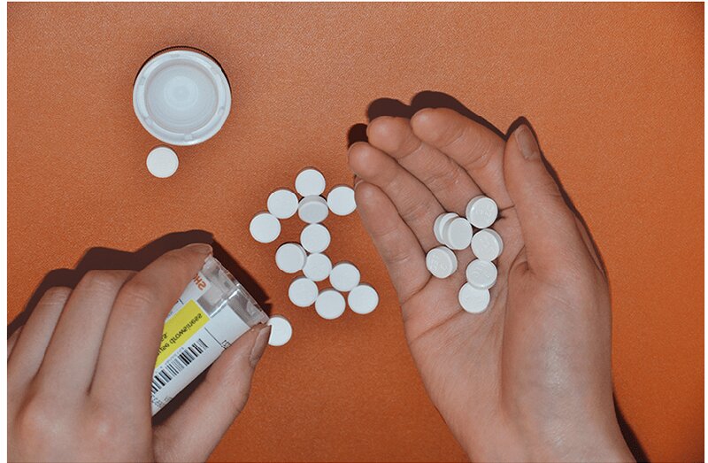 این شبه مخدر را در عطاریها میفروشند |مُسکن قوی و ضد درد