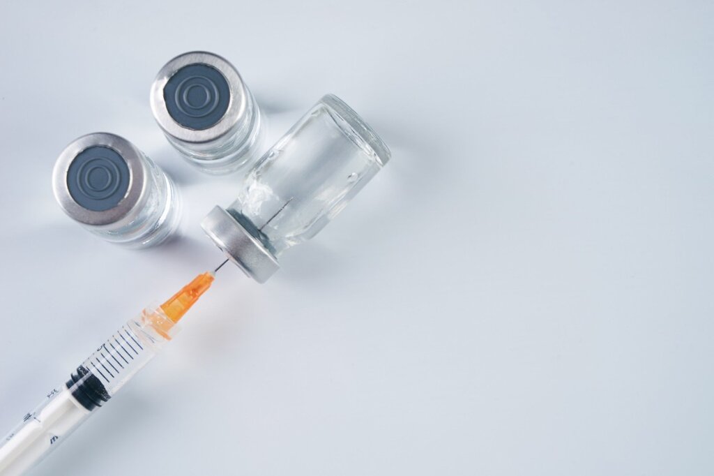 علت عرق کردن زیاد ؛ بهترین روش برای درمان تعریق بیش از حد زیر بغل | چرا این افراد از جامعه طرد میشوند؟