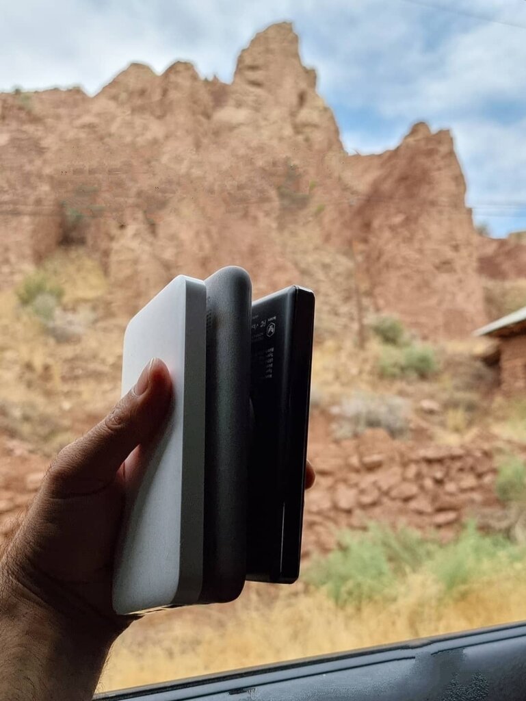 چرا بالگرد رئیس جمهور در باغ گردو فرود آمد؟ | بگویید همین جا فرود بیایند ... | عکس های این فرد ضد شایعه است