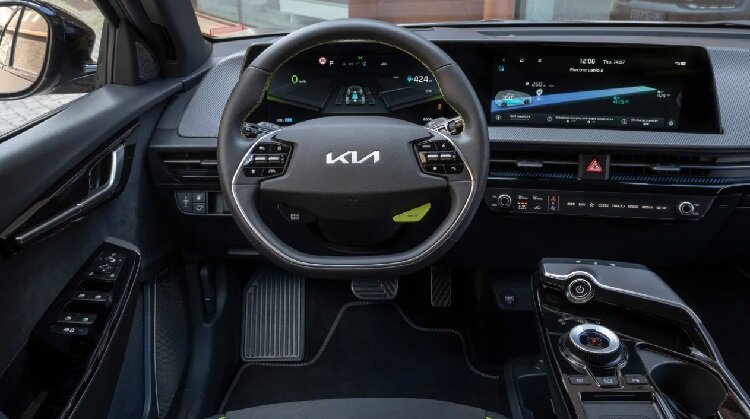 تصاویری از پرچمدار برقی کیا موتورز | رقیبی برای پورشه تایکان