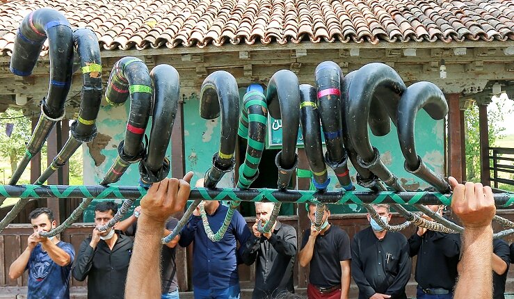 روایتهای جذاب از شکلگیری نواهای محرمی | از کَرنیزنی در شمال تا سنج و دمام در جنوب |  
 نقش تکیه دولت در ورود سازهای اصیل به آیینهای محرم