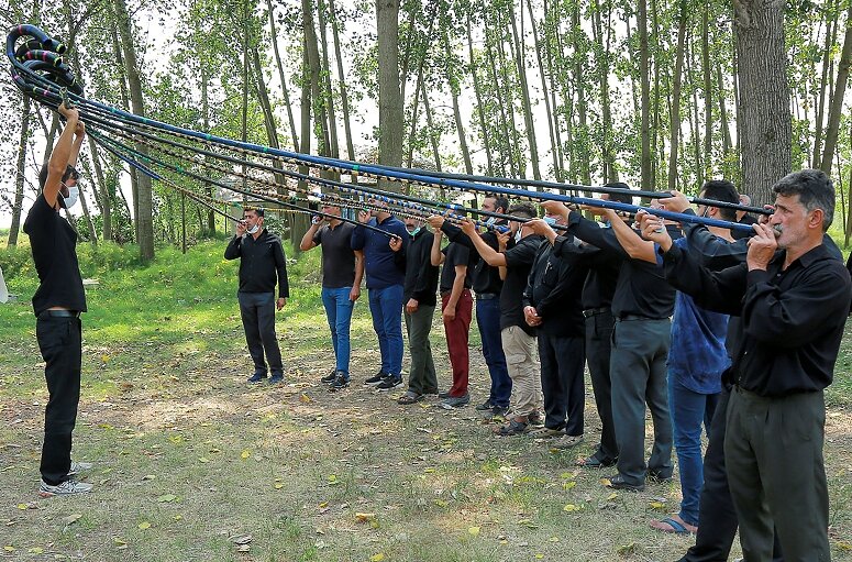 روایتهای جذاب از شکلگیری نواهای محرمی | از کَرنیزنی در شمال تا سنج و دمام در جنوب |  
 نقش تکیه دولت در ورود سازهای اصیل به آیینهای محرم