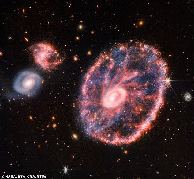 جدیدترین تصاویر ارسالی جیمز وب | درخشش دلربای یک کهکشان از فاصله ۵۰۰ میلیون سال نوری