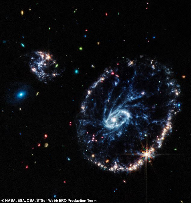 جدیدترین تصاویر ارسالی جیمز وب | درخشش دلربای یک کهکشان از فاصله ۵۰۰ میلیون سال نوری