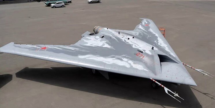 تصاویر شکارچی؛ پهپادی که ژنرالهای آمریکا را گیج کرده است | شلیک موفق موشک؛ وقتی اوخوتنیک با سوخو ترکیب می شود