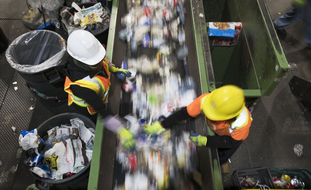 ۱۰۰ اقدام شهر آلمانی برای کاهش ۸۵ هزار تنی زباله | جلوگیری از دورریختن ظروف یکبار مصرف با پاداش ۵۰۰ یوروریی