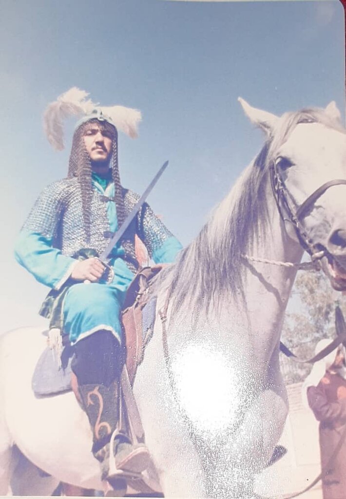 تعزیه مبارک‌آباد- محسن مبارکی در نقش حضرت علی اکبر (ع)- روز عاشورا سال ۱۳۷۴