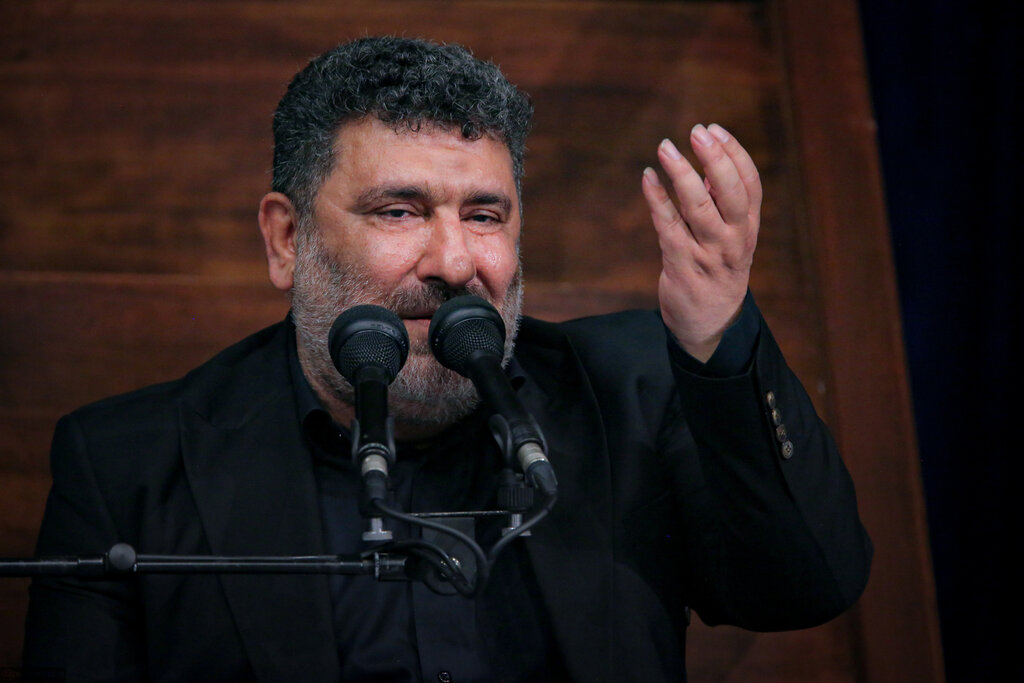 برگزاری مراسم عزاداری شب شهادت امام سجاد (ع) با حضور رهبر انقلاب + عکس ها 15