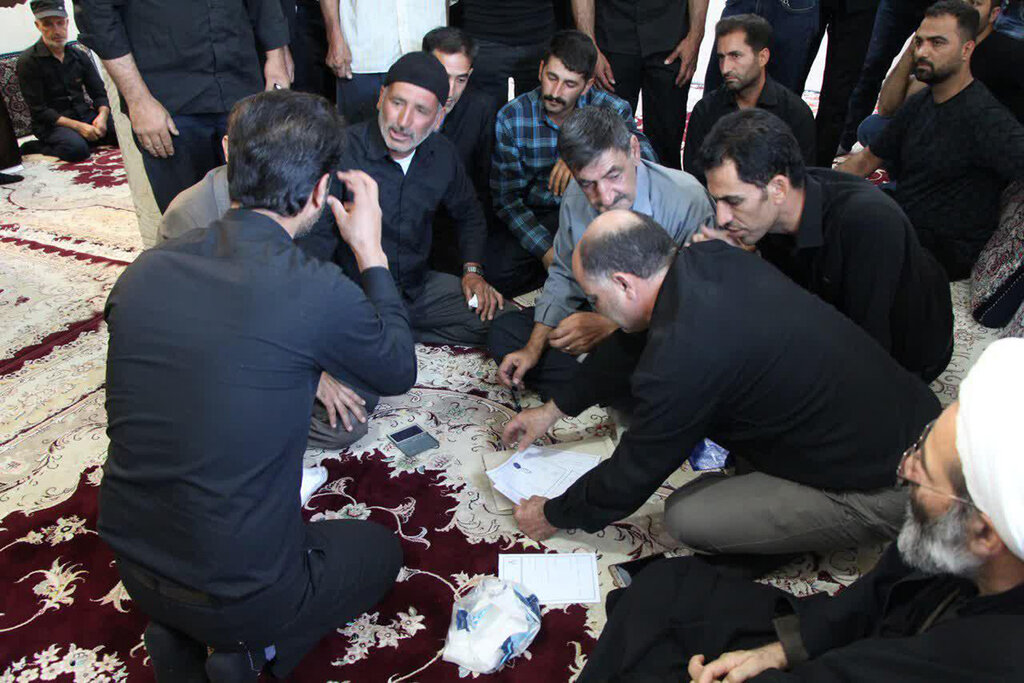 بخشش قاتل در روز عاشورا | دسته عزاداران به خانه مقتول رفتند